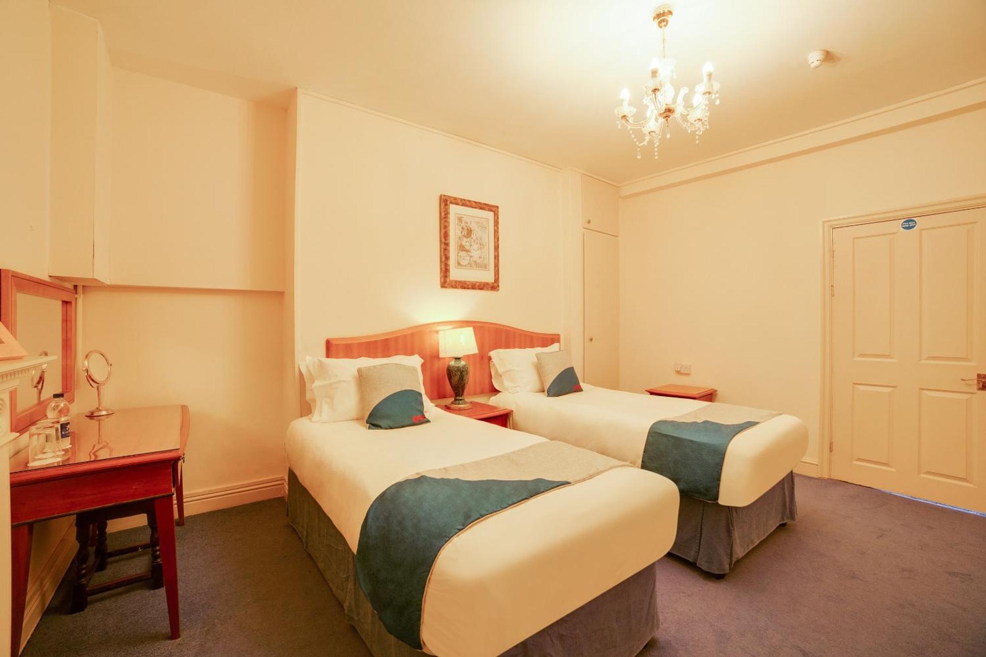 Oyo Bailbrook Lodge, Bath Luaran gambar
